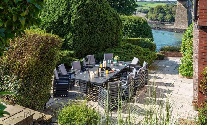 Telford House – Waterside Terrace & Gardens